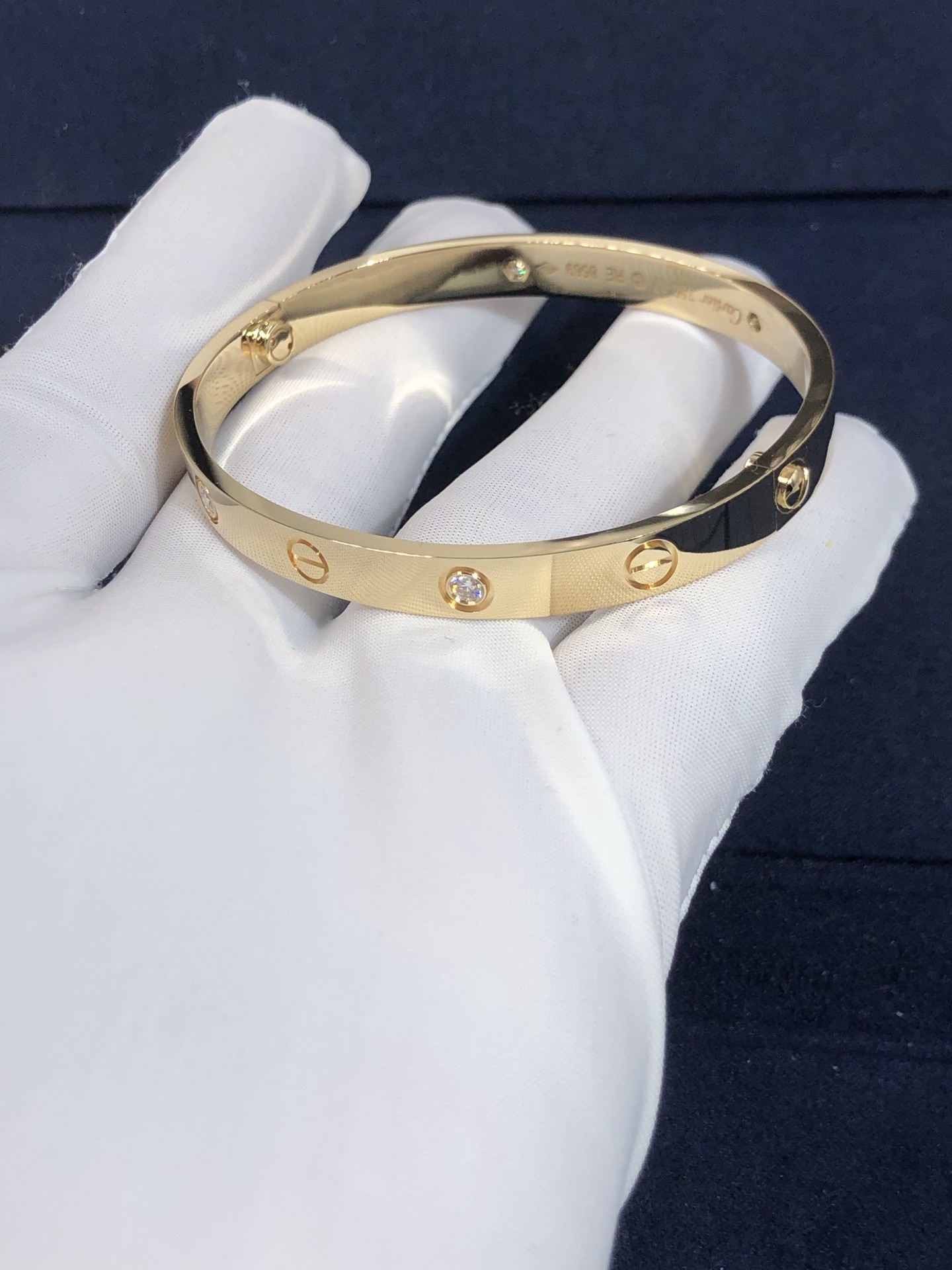 High-End High Quality Elegant Amazing Car Tier 18k LOVE Bracelet 4 Diamonds