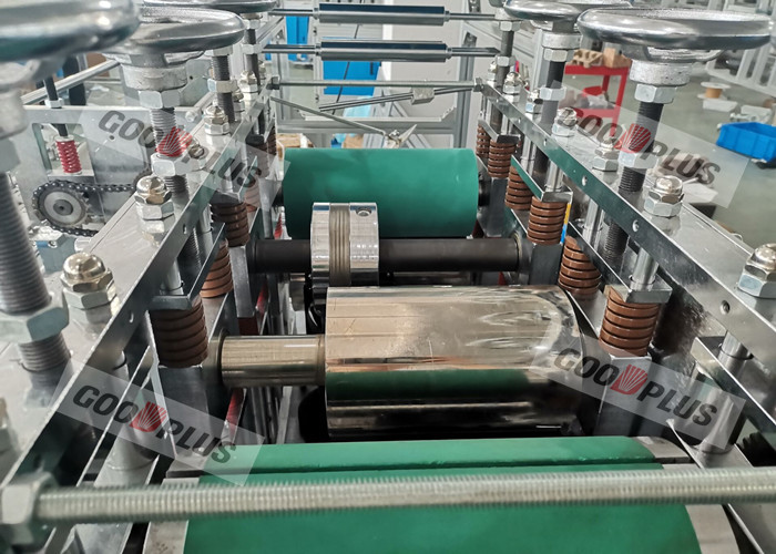 High Speed Ultrasonic Sealing Non-Woven Shoe Cover Making Machine 170 Pcs/Min