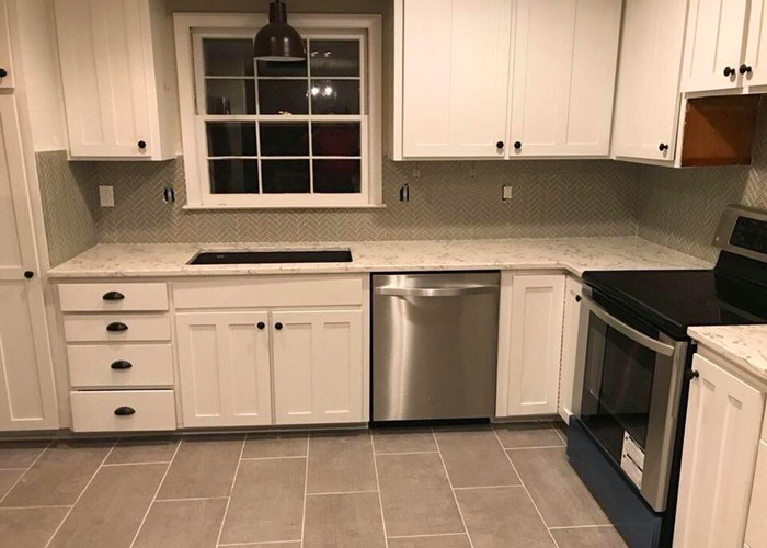 Carrara White Bianco Quartz Kitchen Countertops Anti Stain / Wear Resistence