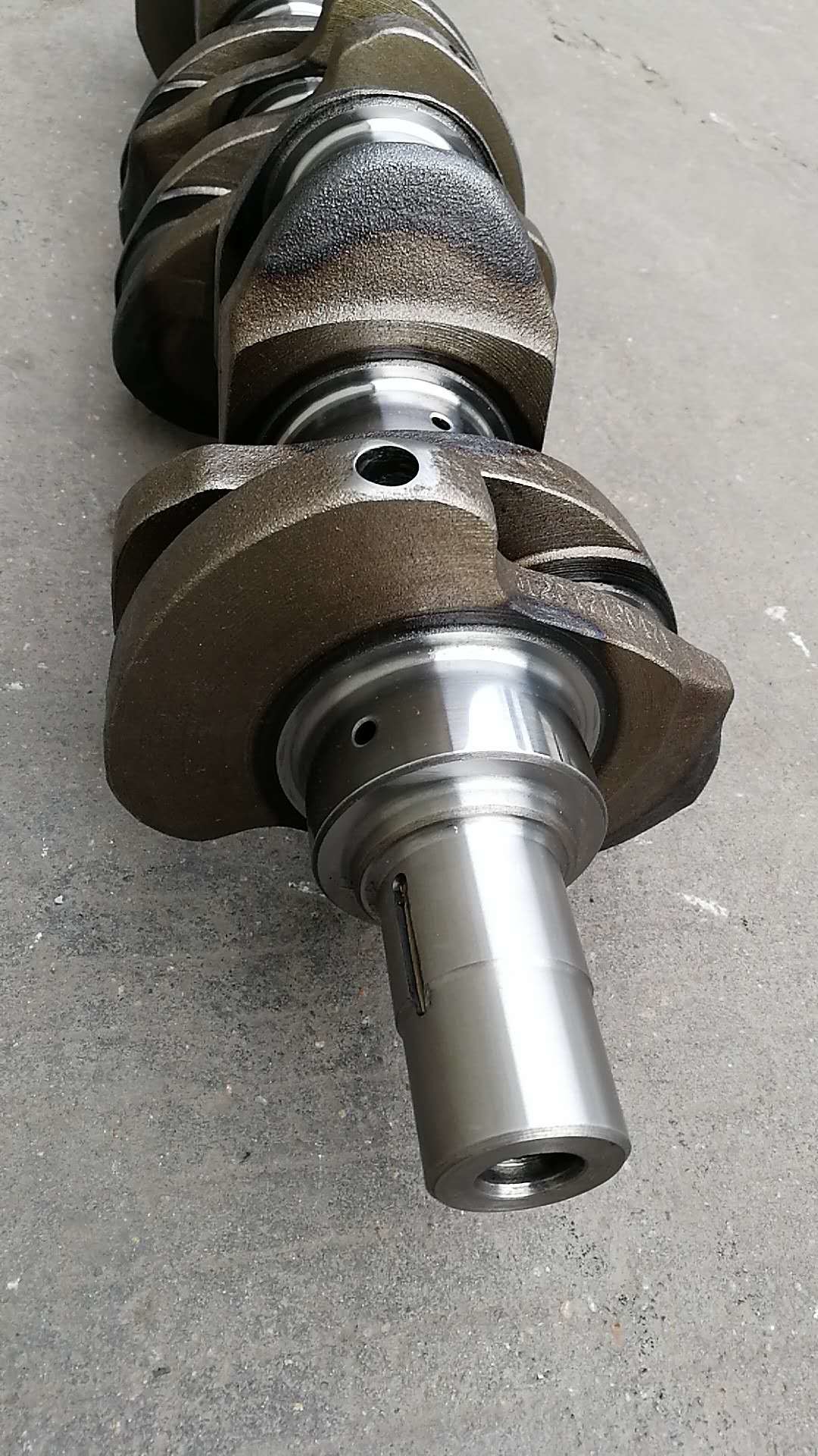High Quality Manufacturer 6207-31-1110 6206-31-1110 6D95 6D95L Forged steel Crankshaft For Komatsu PC200-5 Excavator Spa