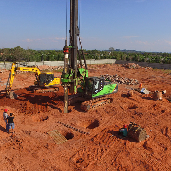 Foundation Hydraulic Piling Rig Machine , Borehole Pile Driving Rigs Drilling Depth 43m Max. Drilling Diameter 1300mm