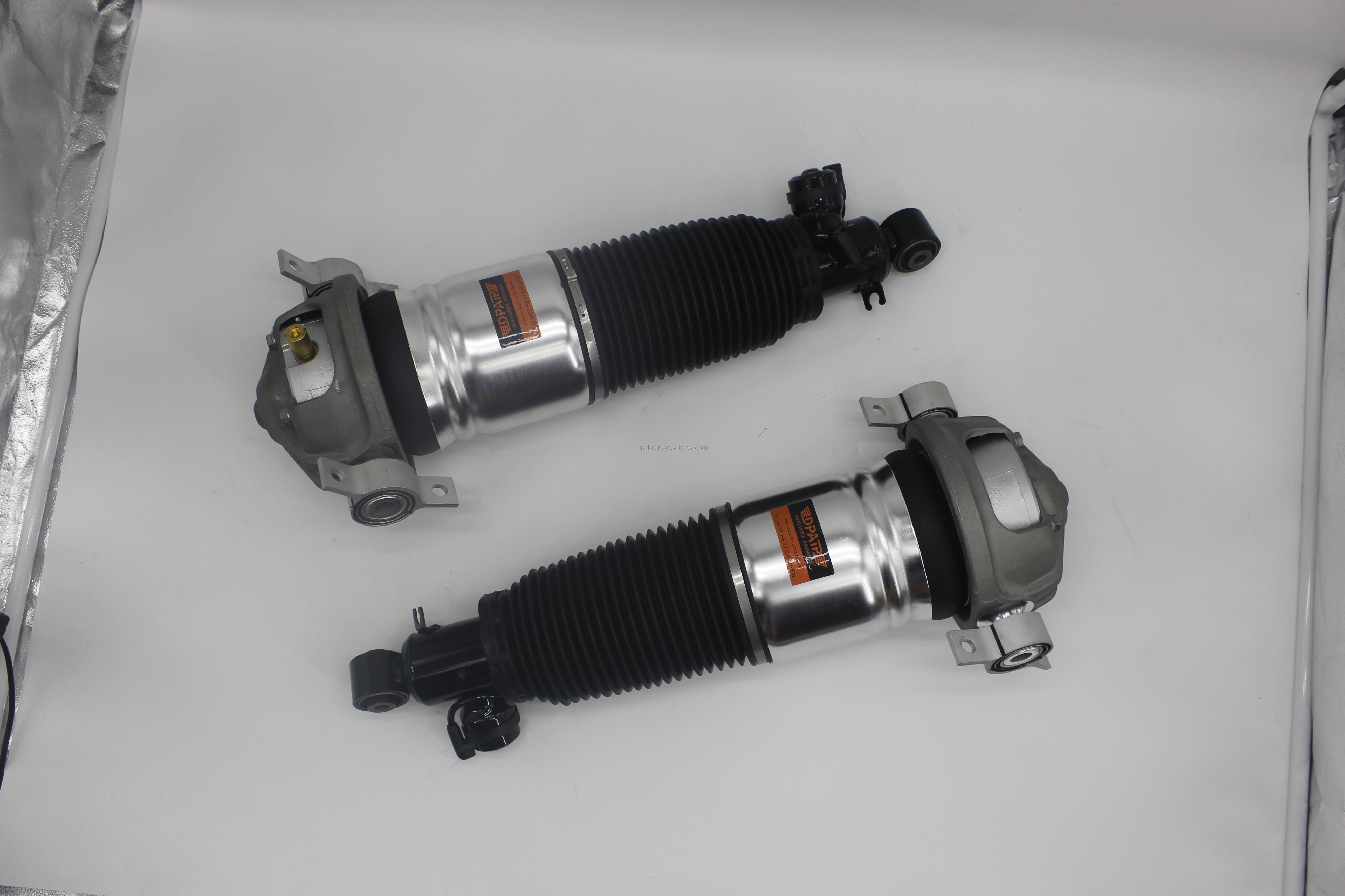 Top Performance Air Suspension Shock Absorber for Porsche Cayenne Audi Q7 Volkswagen