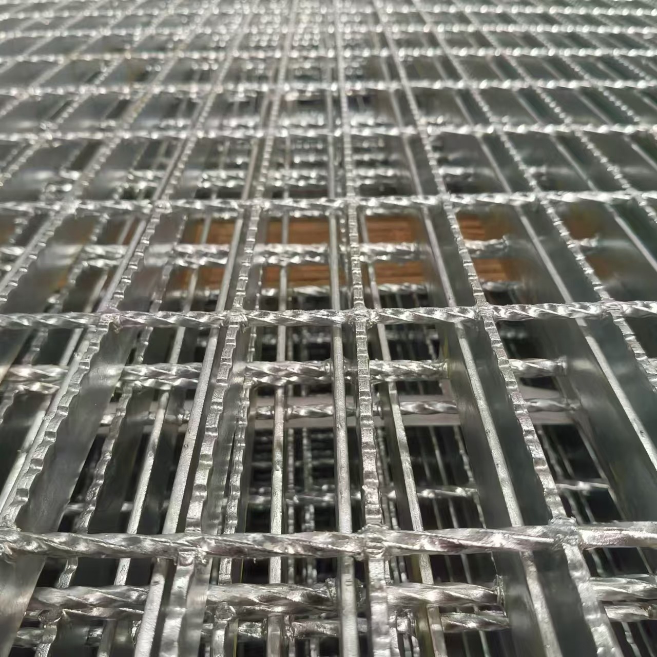 Sound-Insulating Steel Grating, Reducing Noise Interference