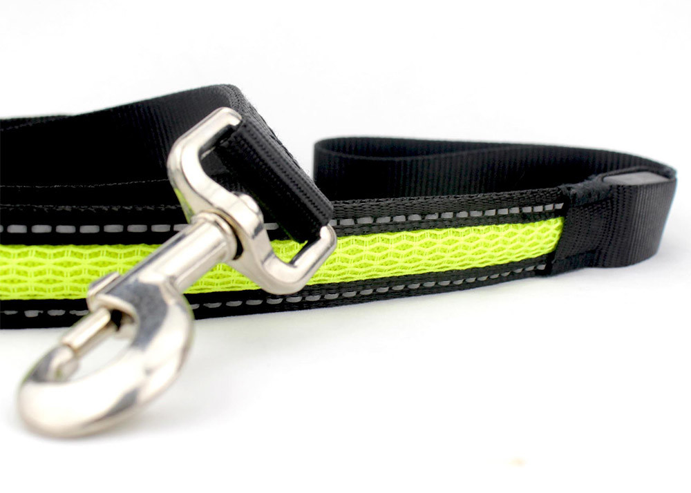 Light Up LED Dog Leash , 120cm Size Large Adjustable Safety Pet Leash