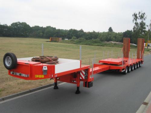3 Axle Extendable Low Loader Trailer Heavy Duty Steel Construction for and Performance