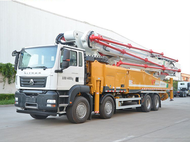 Remote Controlled EuroII To Euro V Pump Truck For Precise Positioning In Complex Environments