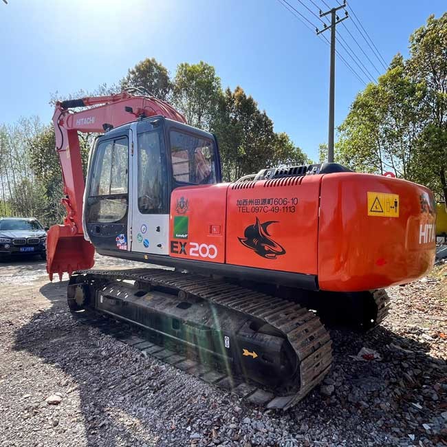 Used Hitachi EX200-5 Original Medium Crawler Excavator Bucket Capacity 0.8m3