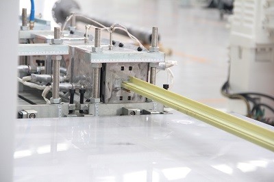 Photovoltaic Frame Polyurethane Extrusion Production Line Corrosion Resistant