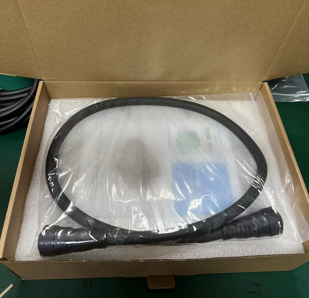 120/230V Auto Switch Solar Micro Inverter for Hybrid and Grid Tie Output Type Single
