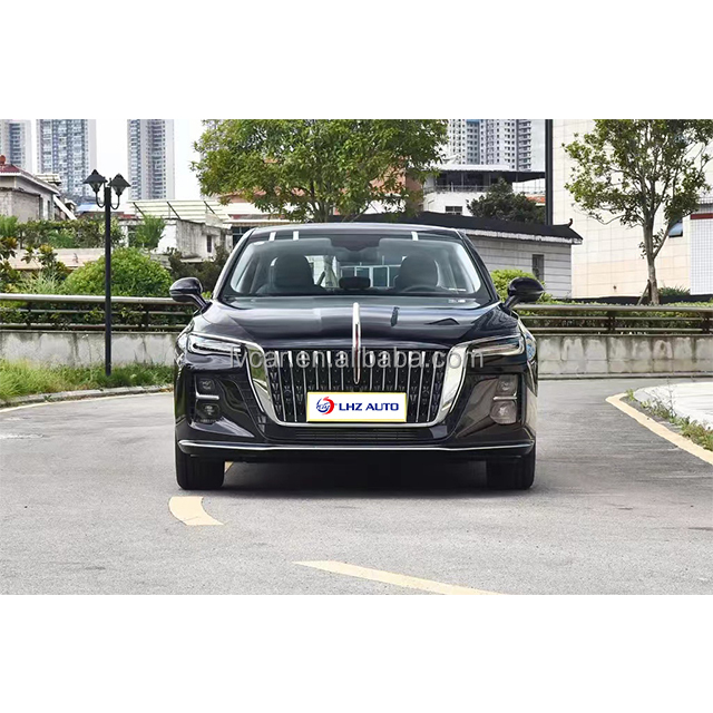 Chinese Mid to Large Sized Sedan HongQi H5 with 4.1-6L Engine Capacity and High Demand