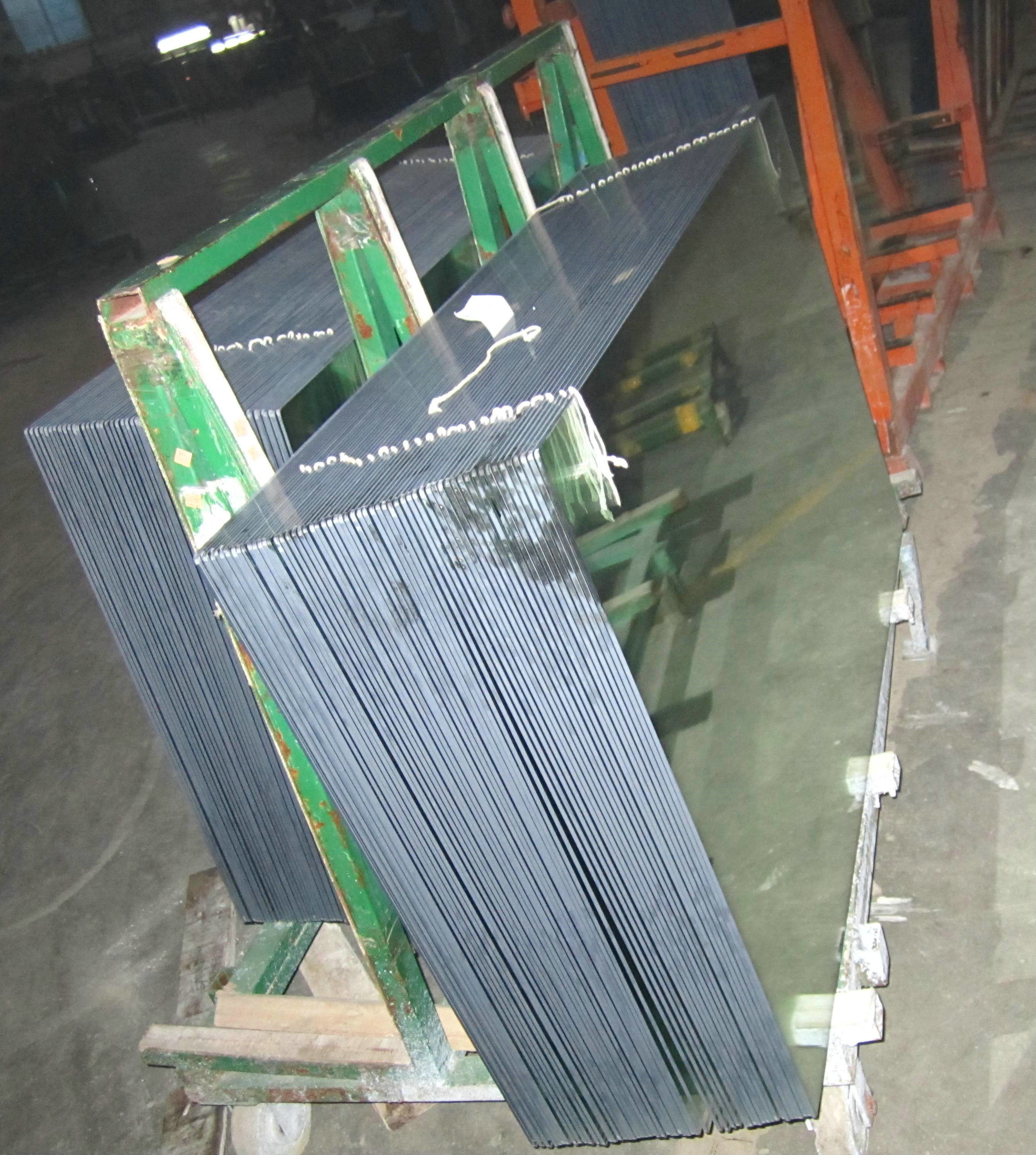 3mm 4mm 5mm 6mm Custom Cut Safety Tempered Glass Panel for Shower Room