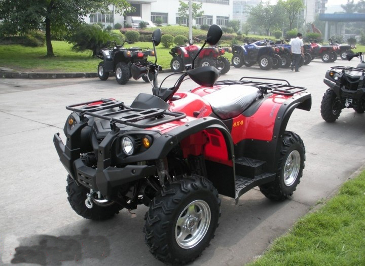 1 - Cylinder 700cc Atv Utility Vehicles 4 - Stroke , Rear Rack Two Seater Four Wheeler