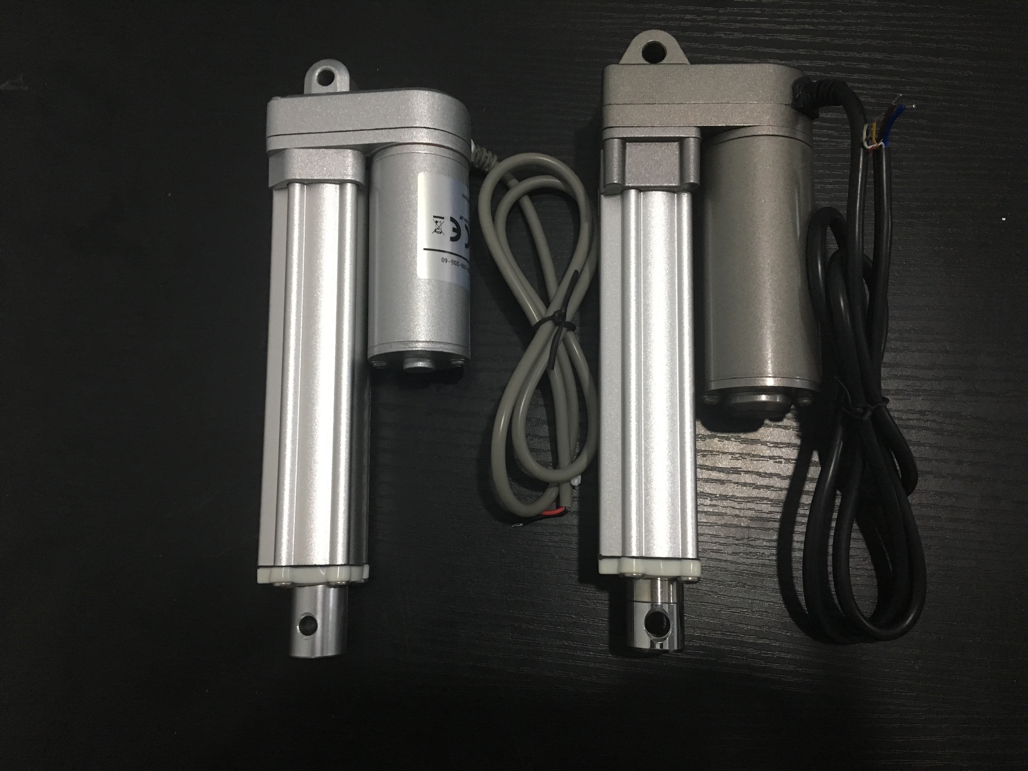 24 Volt Brushed Dc Motor Compact Linear Actuator Mini Electric Piston Sus304 Rod