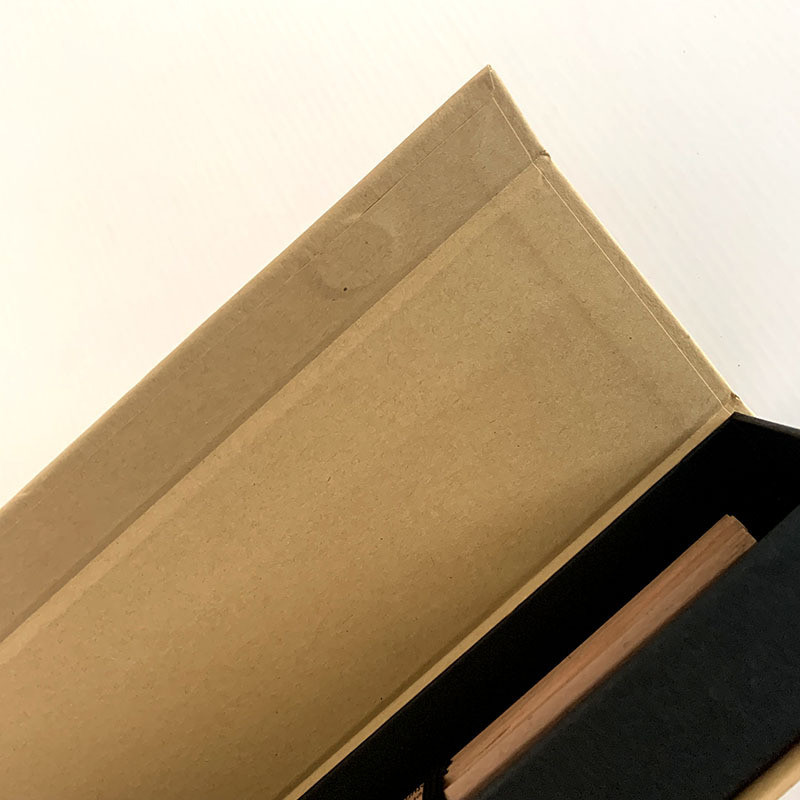 Eco Friendly Nature Cardboard Gift Box Black Printing Ribbon Closure