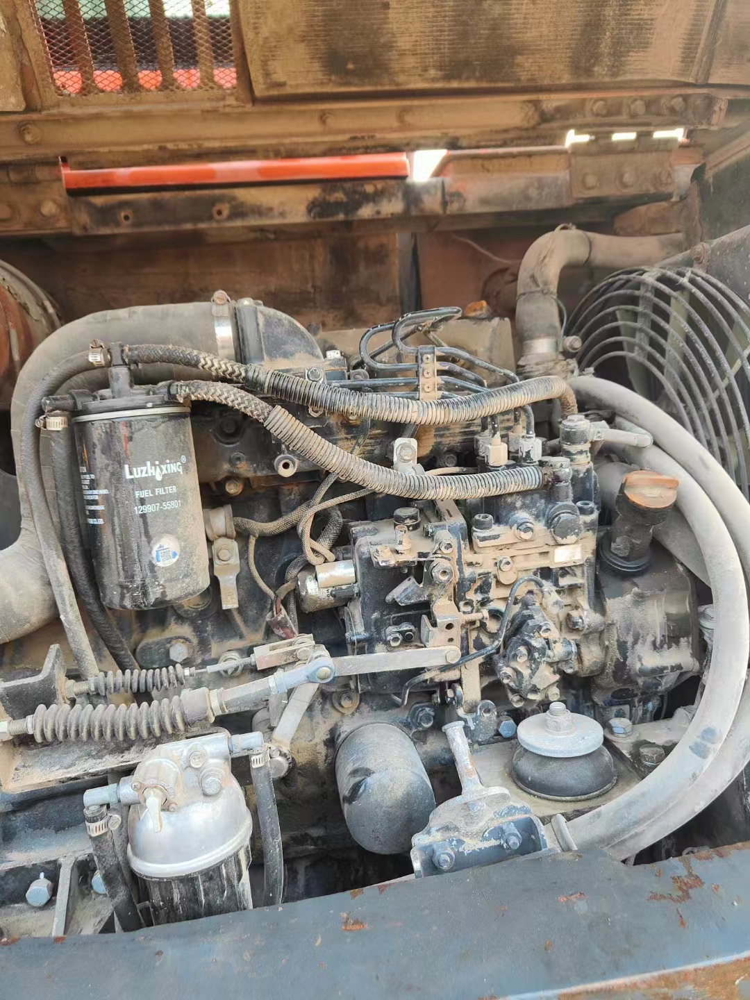6000 KG Doosan Dx60 Second-hand Wheeled Excavator with and Original Hydraulic Valve