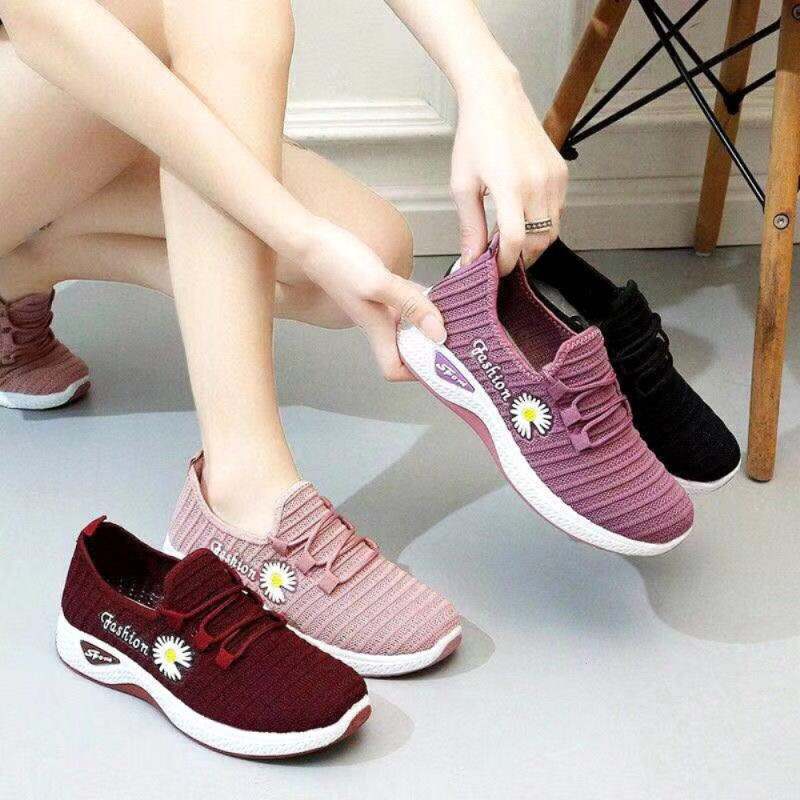 Ladies Flyknit Sport Shoes