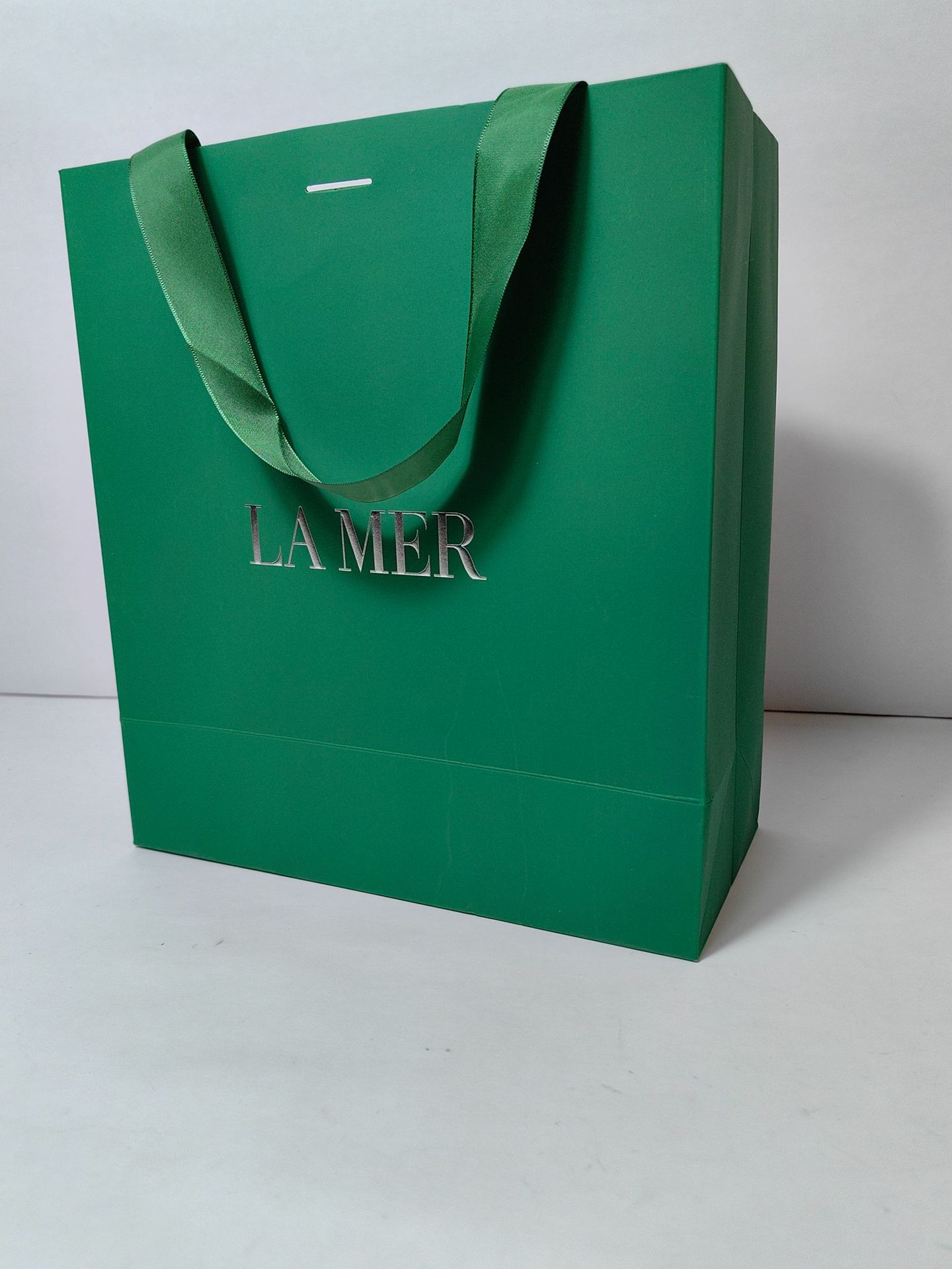 Custom Logo Bracelet Box for Earrings Rings Pendants Bangles Bracelets and Necklaces