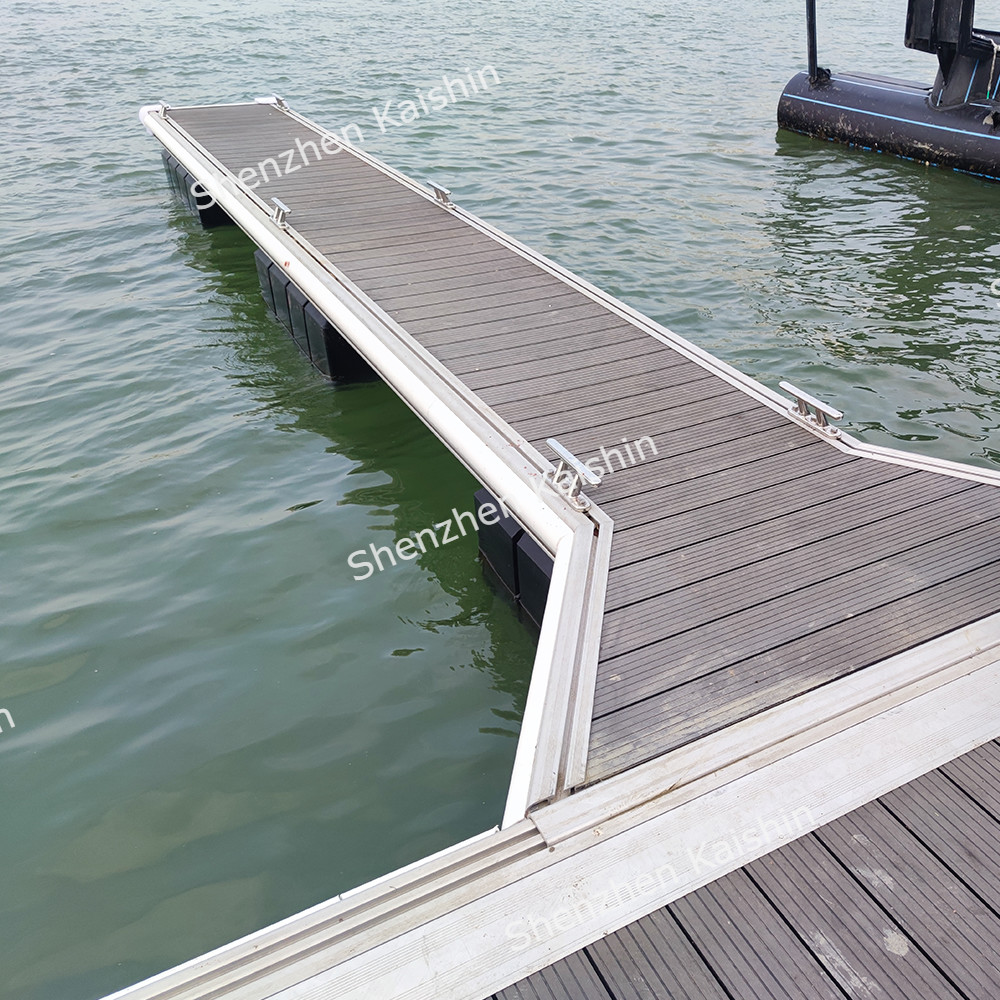 Customized Marine Aluminum Gangways Aluminum Floating Pontoon Yacht