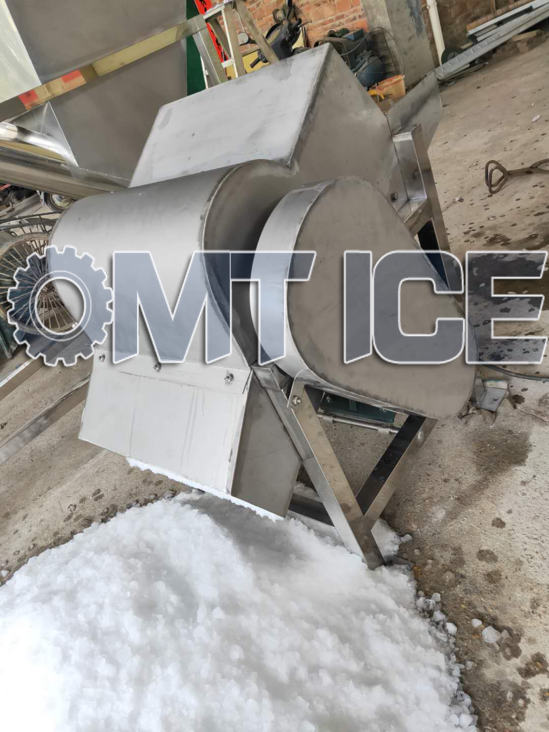Customized Ice Crushing Machine 10 Tons Multipurpose For Seafood And Vegetables