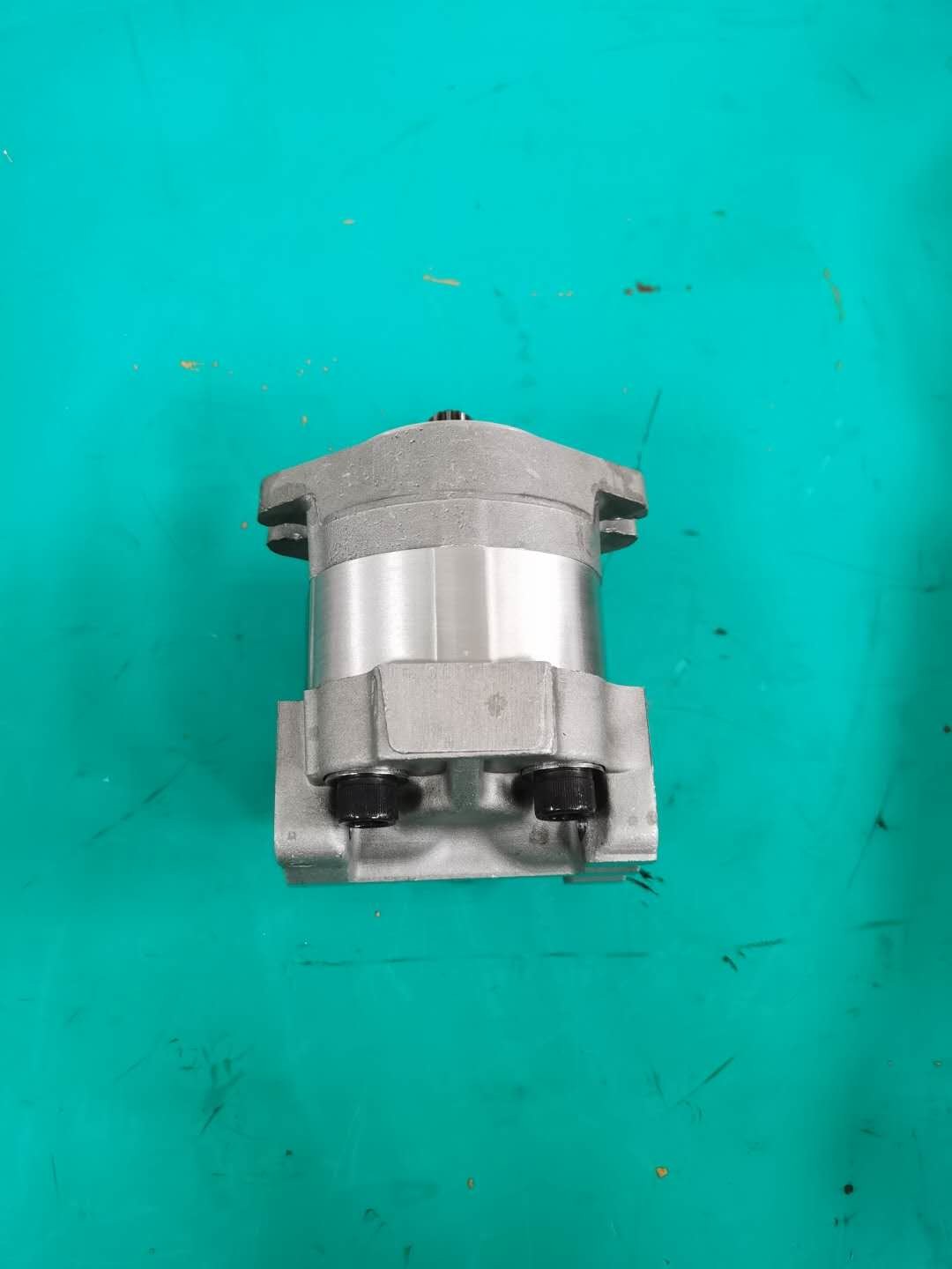 705-12-28010 SAR25 Komatsu Pump Assy GD300A GD605A GD655A GS360 weight:4.58kgs