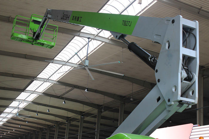 Mini Boom Lift Load Capacity 360kg Platform Diesel Engine Power