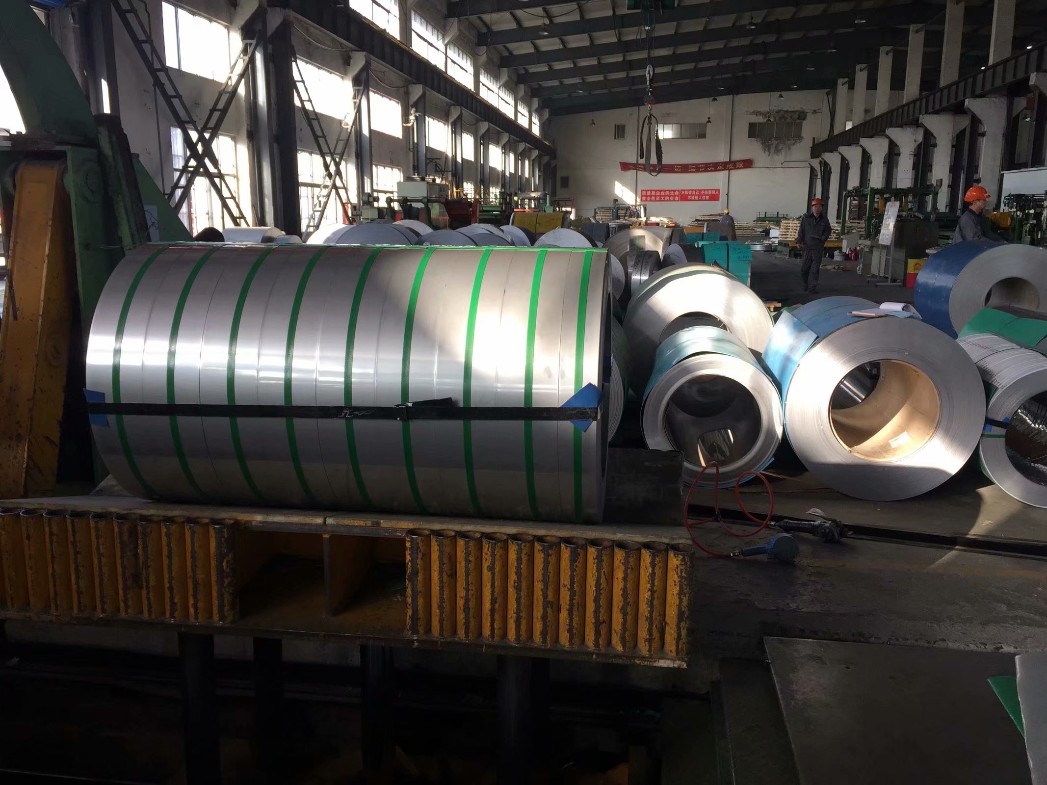 304 Stainless Steel Coil Shape Coil Finish 2B Test Standard NI Cr HV Width 600mm 1000mm