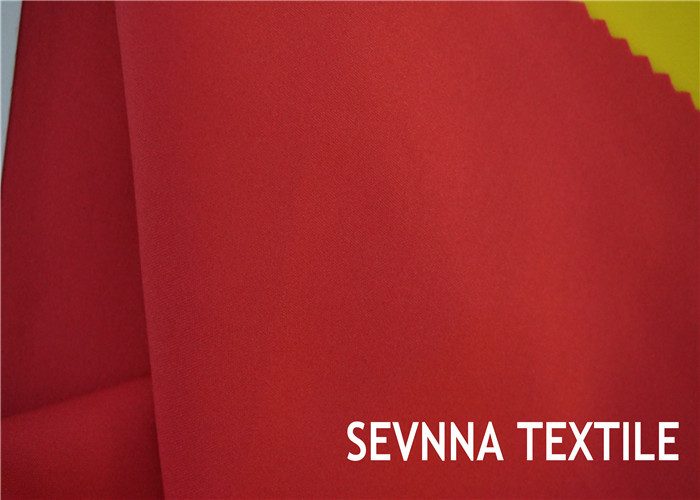 Polyester Elastane Printed Knit Fabric Luxtreme Sweat Wicking Great Suppot Smooth Feel