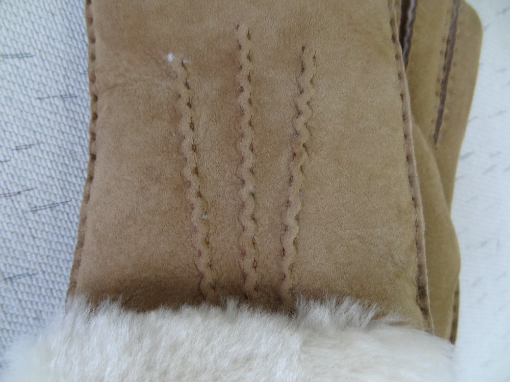 Wholesale high quality sheepskin lambskin gloves fur trim cuff shearling gloves for ladies