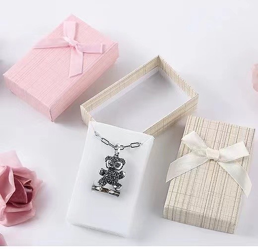 Luxury Jewelry Embossing Cardboard Gift Packaging Box With Ribbon