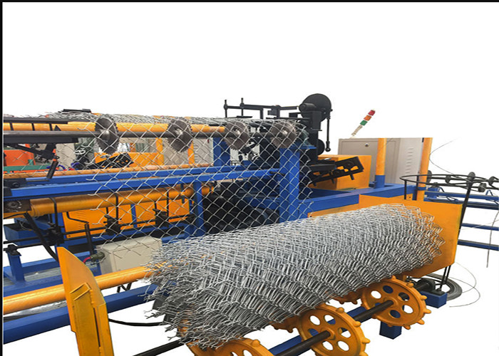 High Speed Fully Automatic Chain Link Fence Machine For Playground Fence