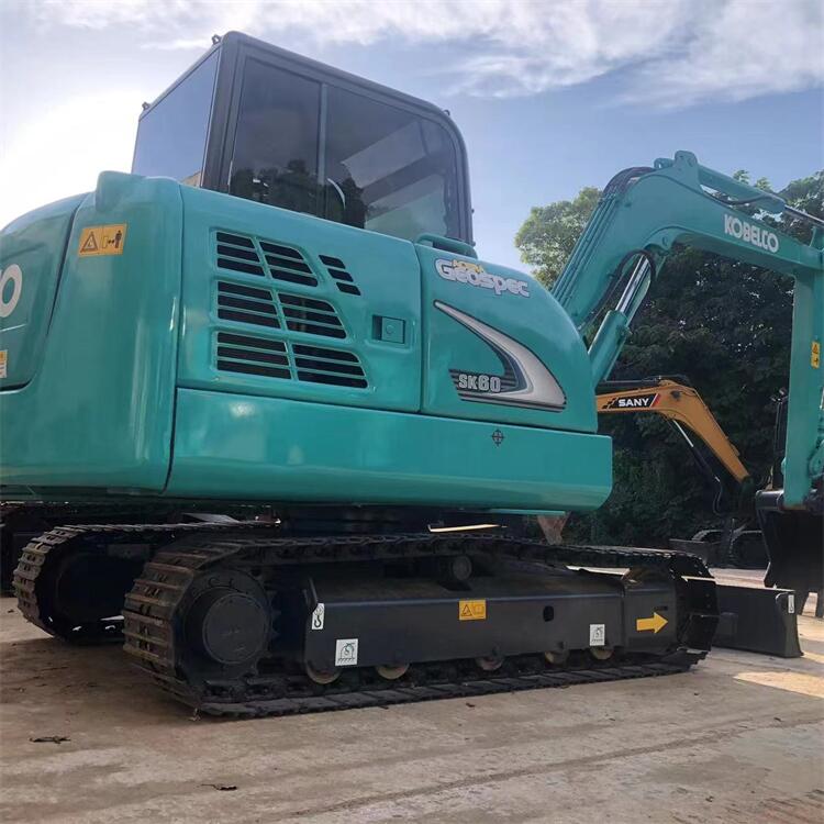 Active SK60-8 Used Excavator Kobelco Machinery Digger with 1000 Working Hours in 2020