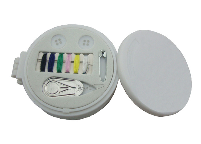 Multi Functional Mini Travel Sewing Kits Plastic Case For Outdoor