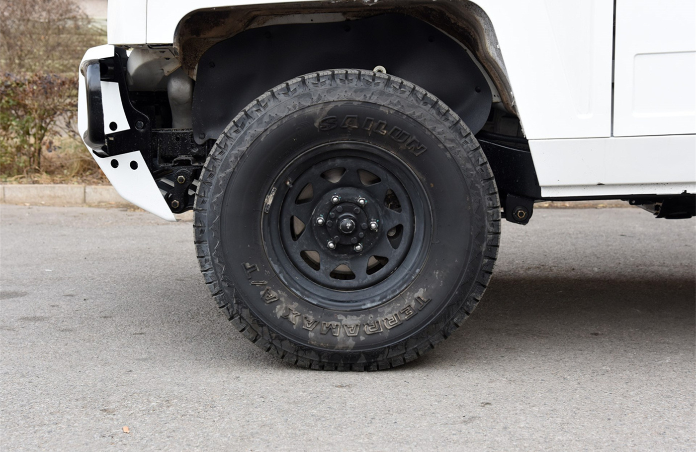 Double Row Diesel 4x4 Off-Road Pickup Truck with Air Suspension Driver's Seat