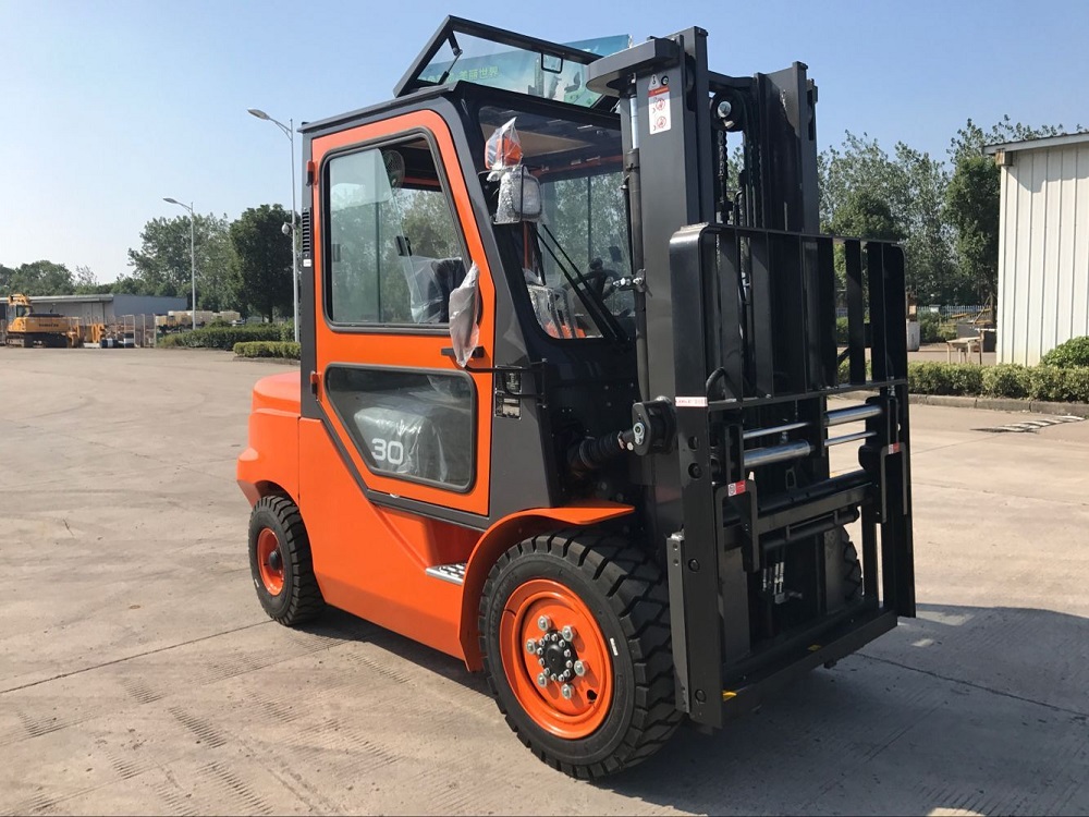 2065mm Mast Height 3.5 Ton Mini Rough Terrain 4x4 Diesel Forklift with Container Mast