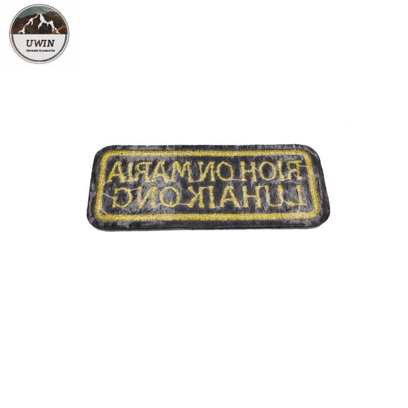 Washable Embroidered Cloth Patches , Iron On Embroidered Patches Customized Desgin