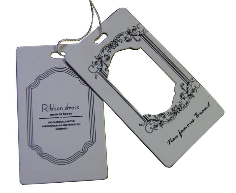Environment Friendly Paper Clothing Hang Tags With Customized Logos For Jeans