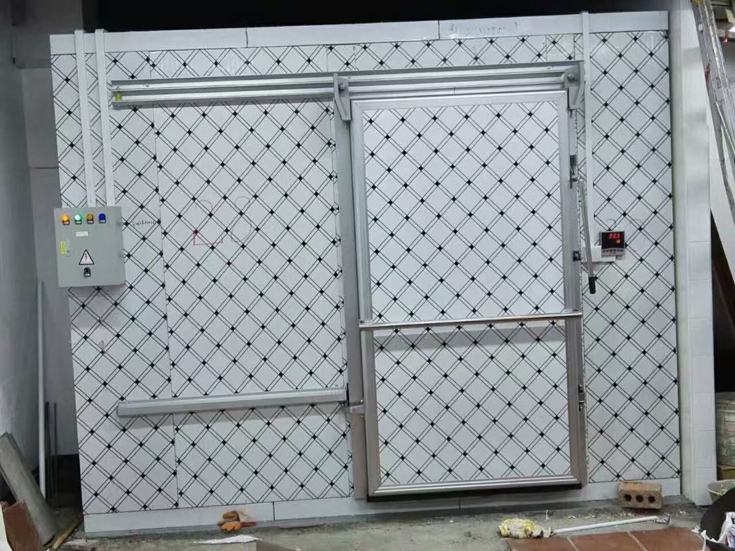 Walk - in Cold Room Commercial Refrigerator Freezer Double Sided Polyurethane Thermal Insulation Board