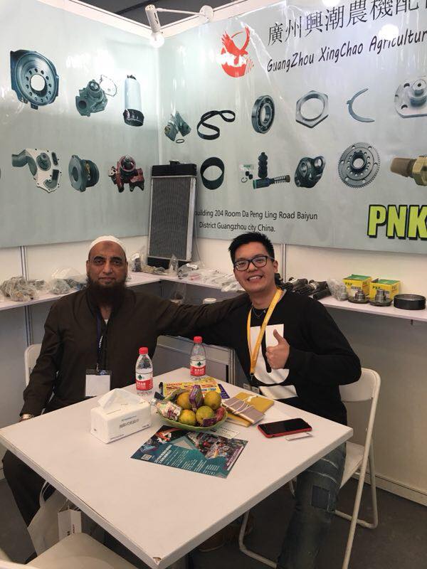 Re504638 Crankshaft JD 5000 Engine Tractor Spare Parts Guangzhou Tractor Parts Agricultural Machinery For JD
