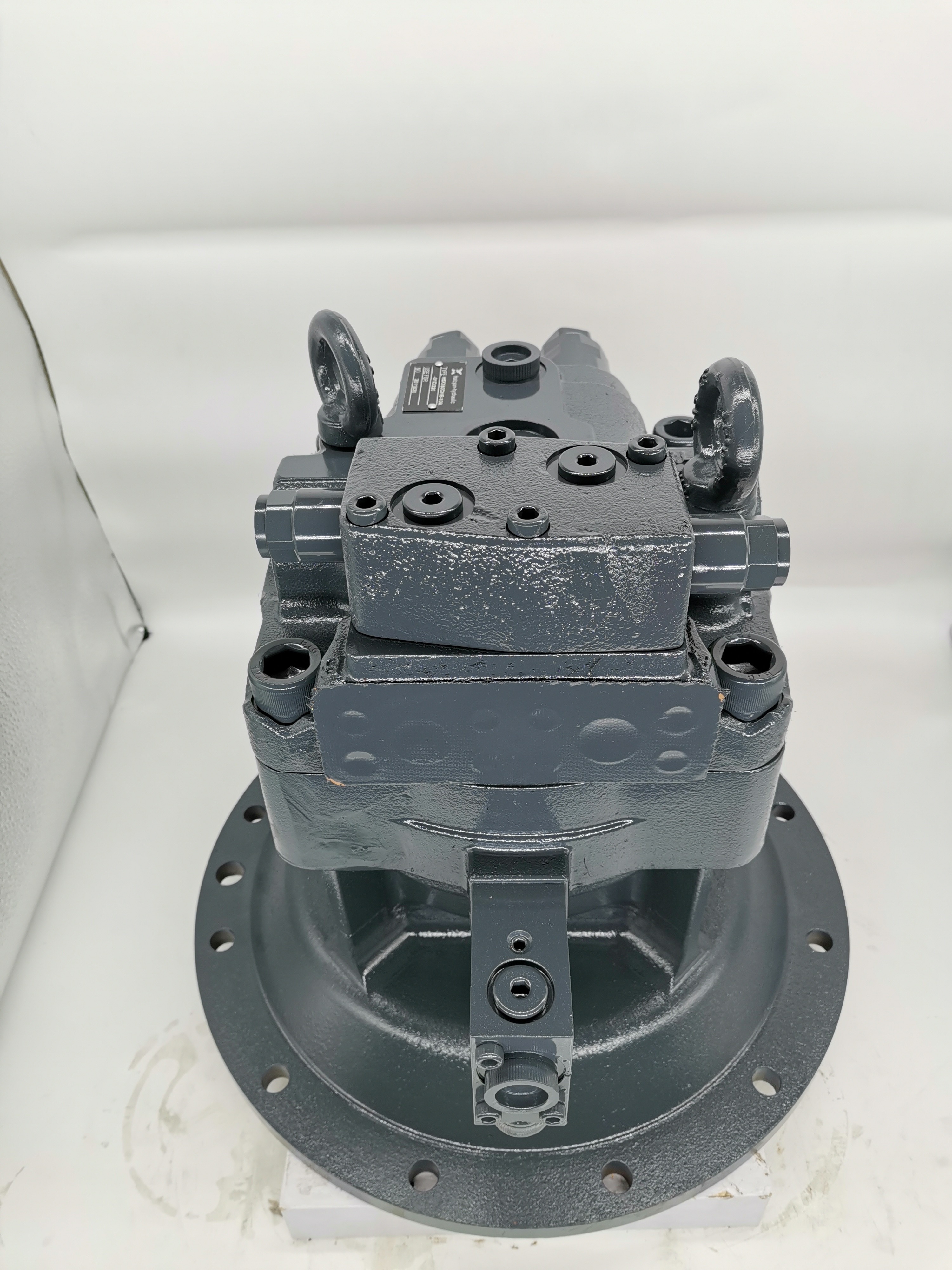 HITACH ZAX330 ZX330 Excavator Parts EX330-3 Swing Motor M5X180CHB M5X180 4419718 Excavator Swing Motor Assembly