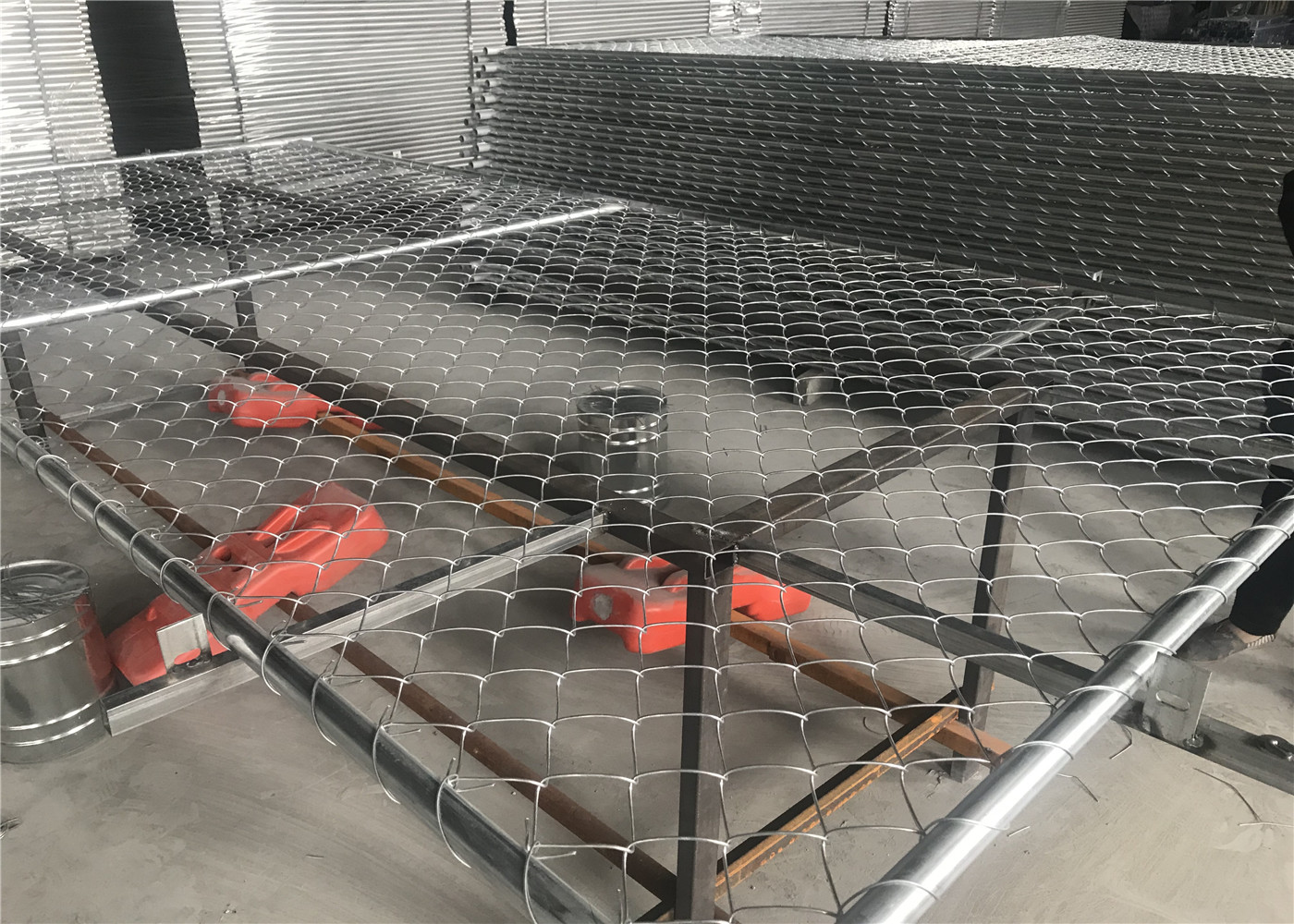 Portable Chain Link Fence Panels 6x12 and 8x14 For Construction Sites