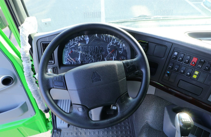 Sino Truck Moteur 400 Weichai Engine 6×4 Howo Dumper Truck Leaf Spring 10 Wheels Road Transport