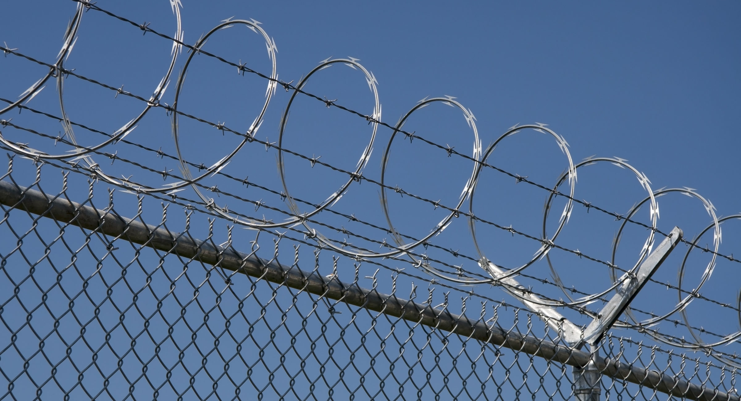 BTO 22 razor barbed wire