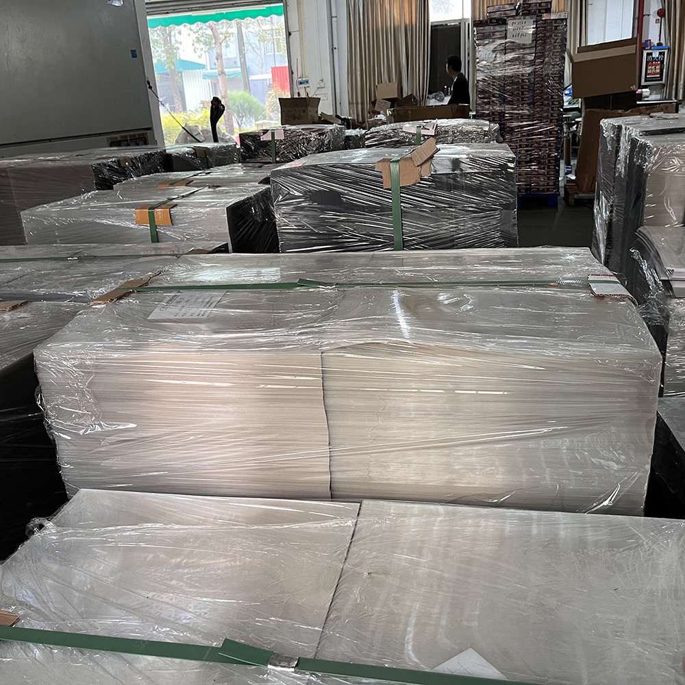 Scratch Resistant 3D Lenticular Lens Sheets 50 Lpi 60 Lpi Lenticular Sheet With Adhesive