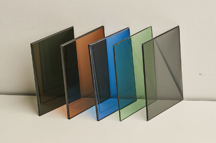 Colored/Green-F Clear/Low-E High Quality Tinted Glass with Modern Type
