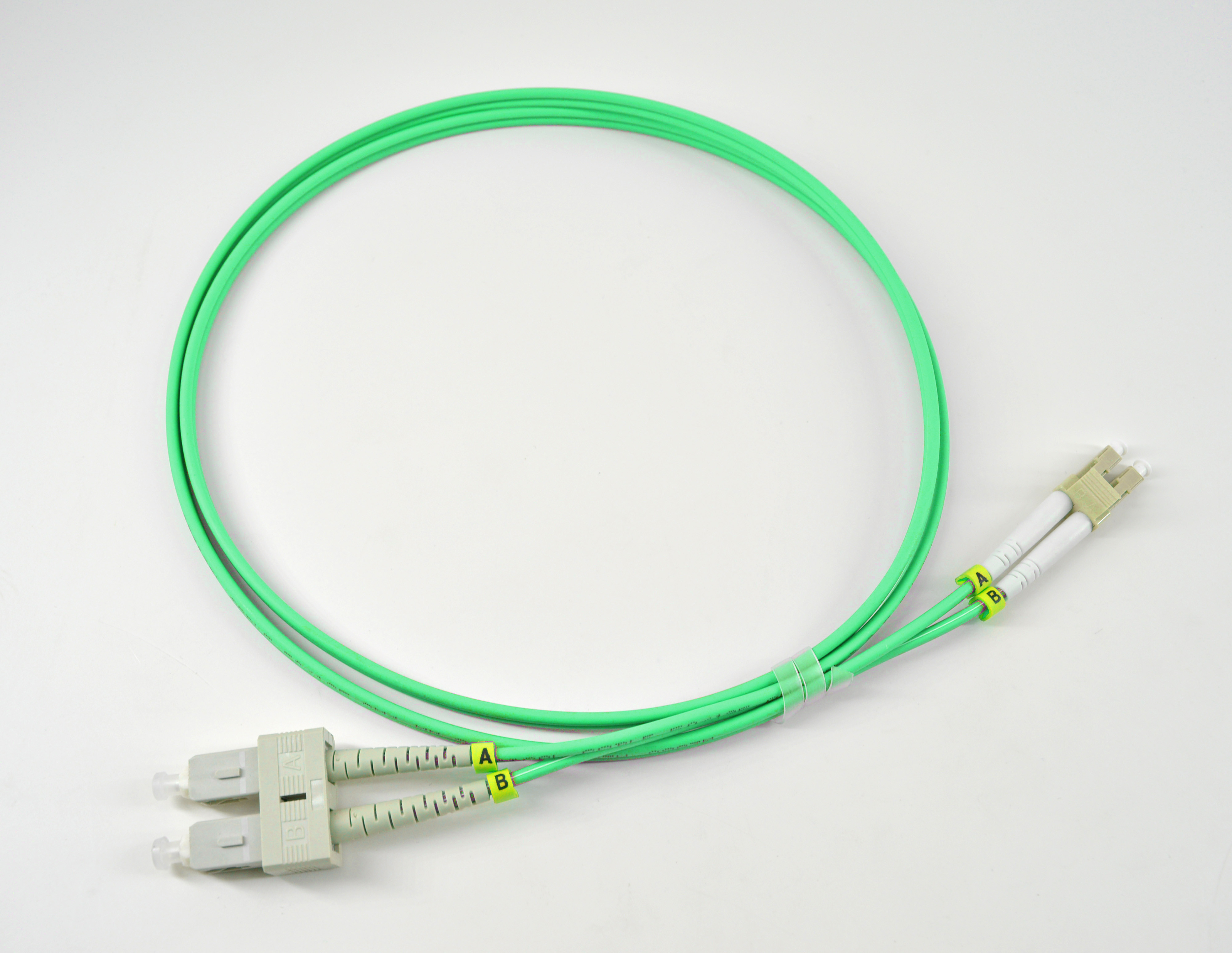 SC-LC multimode fiber optic patch cord,10gb OM3/OM4 50/125um Aqua PVC/LSZH duplex patch cord optical fiber