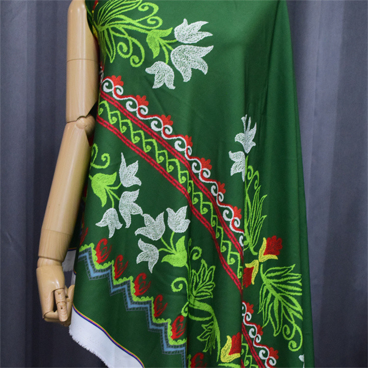Customized Green Polyester Printing Fabric For Women Medium Weight
