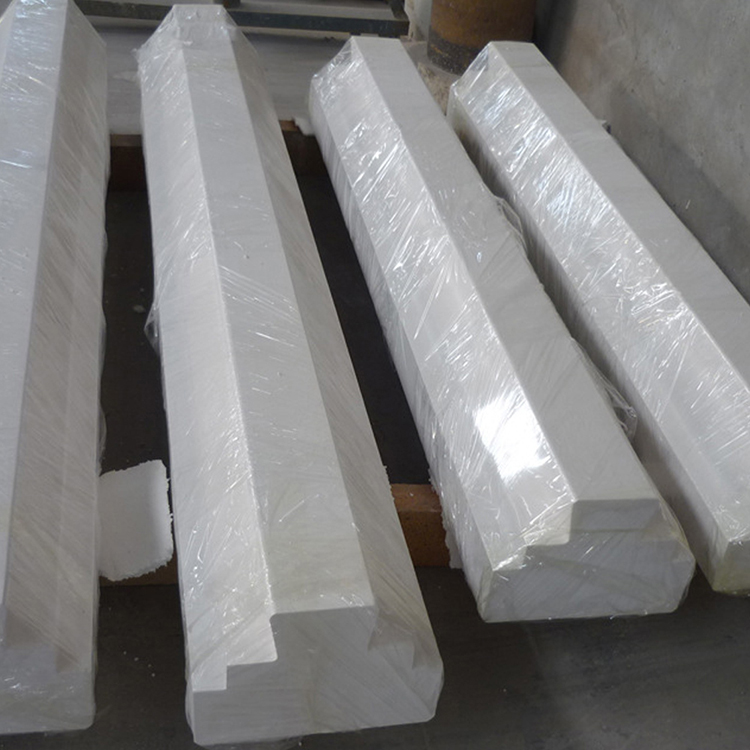High Al2O3 and SiO2 Content % Quartz Ceramic Pieces for Float Glass Kiln Gate Bricks