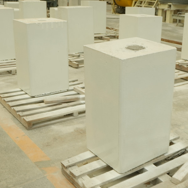 Thermal Shock Resistance Refractory Bricks Pouring Corundum Mullite Fire Bricks For Glass Melter
