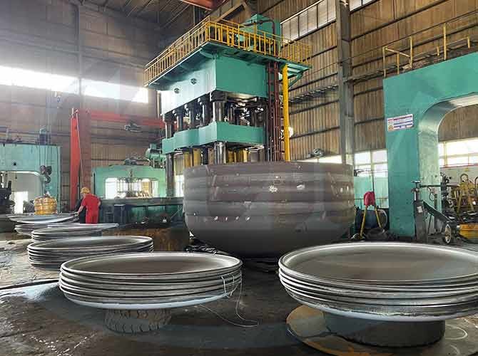 89MM 2000MM Semi Elliptical Stainless Steel Dish Head For Boilers And Containers PED GB