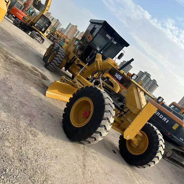 Reliable Caterpillar CAT140H Used Grader Durable and High Performance  Grader